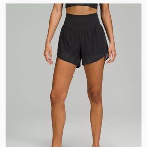 Lululemon Nulu and Mesh High-Rise Yoga Short 3.5"